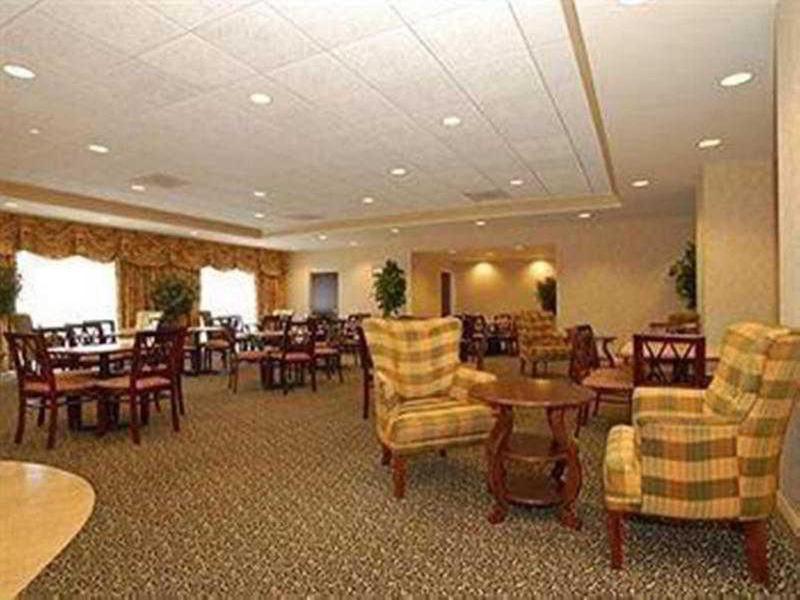 Hotel Doubletree By Hilton Nanuet Extérieur photo