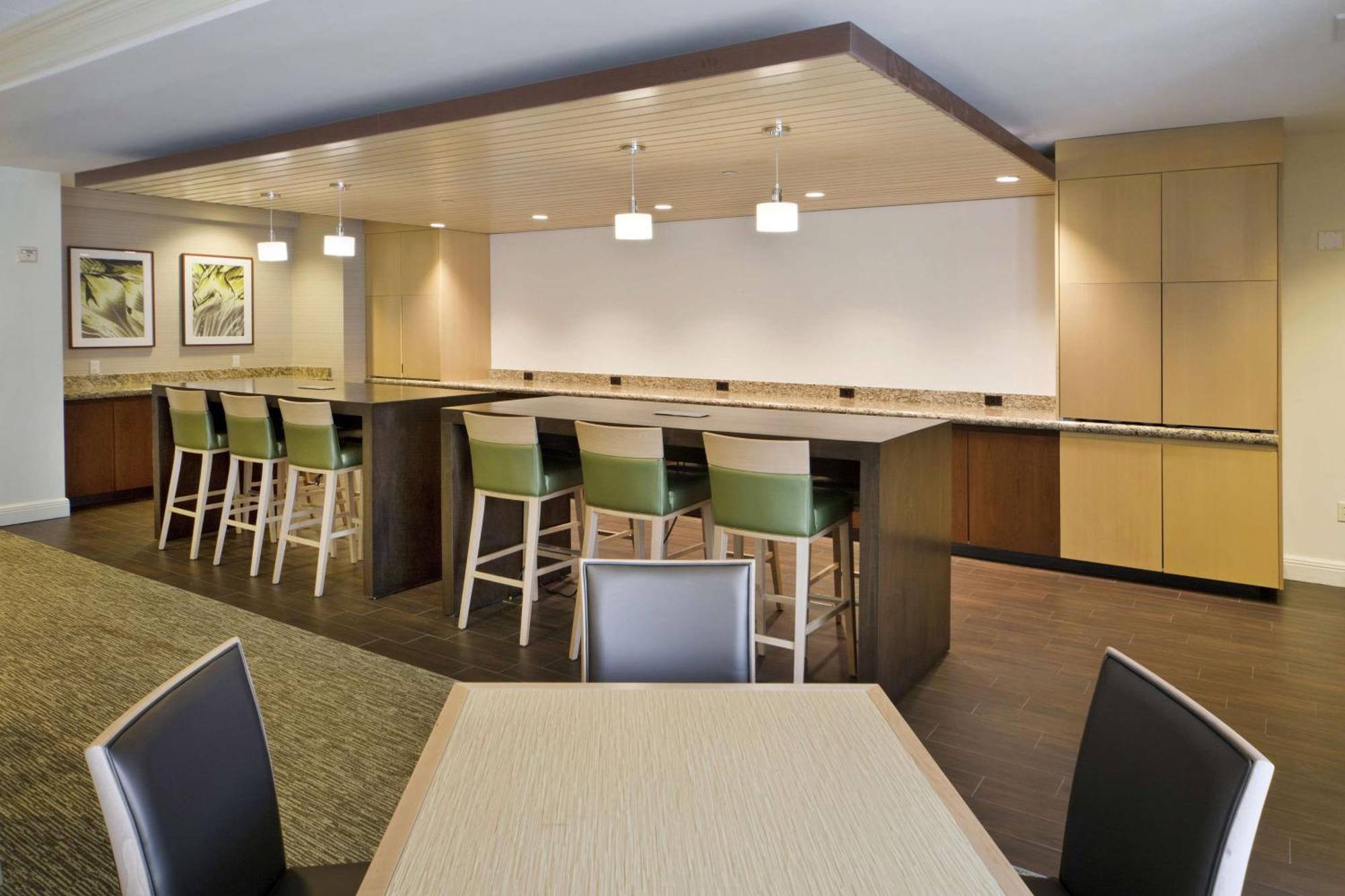 Hotel Doubletree By Hilton Nanuet Extérieur photo