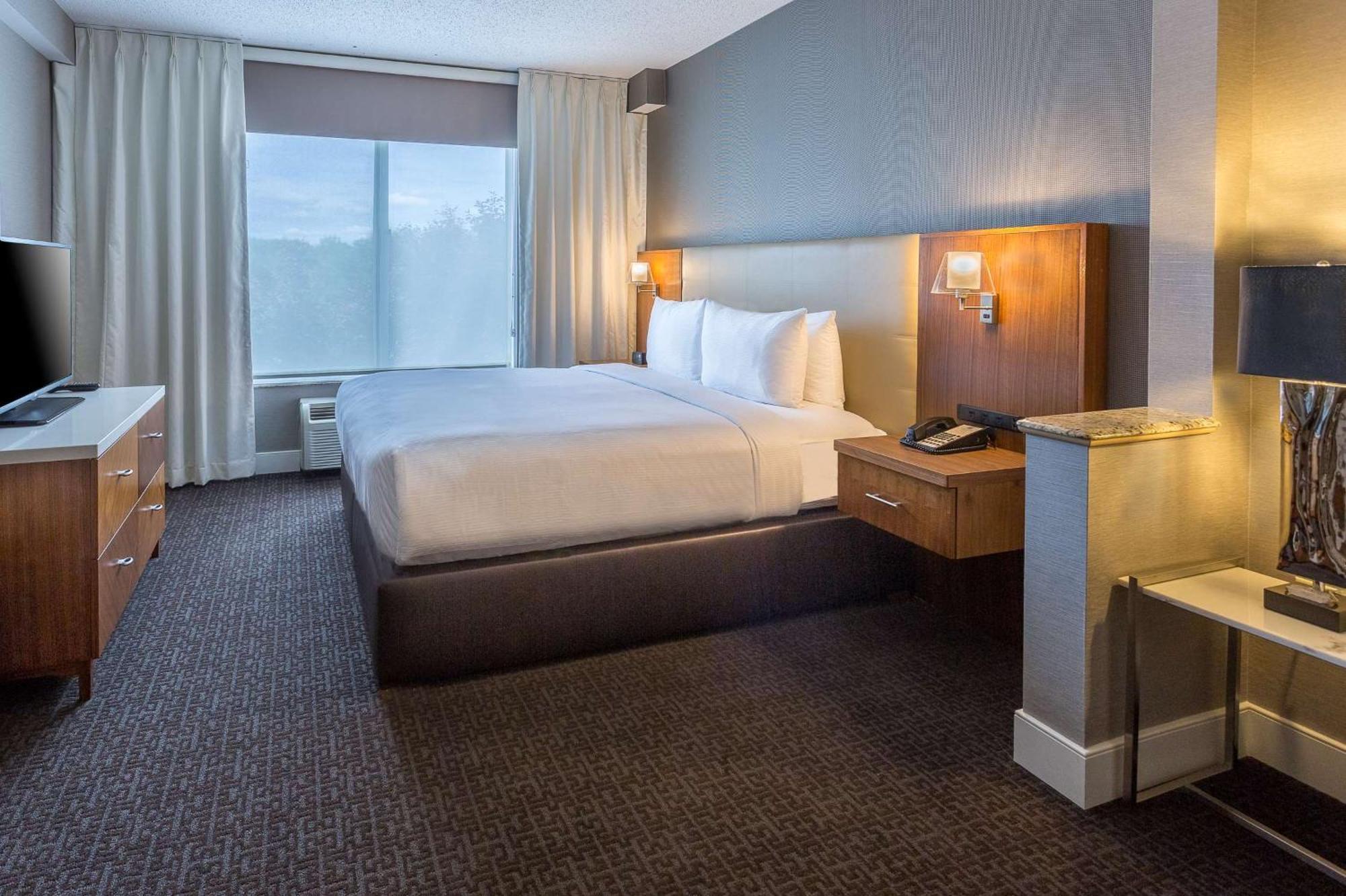 Hotel Doubletree By Hilton Nanuet Extérieur photo