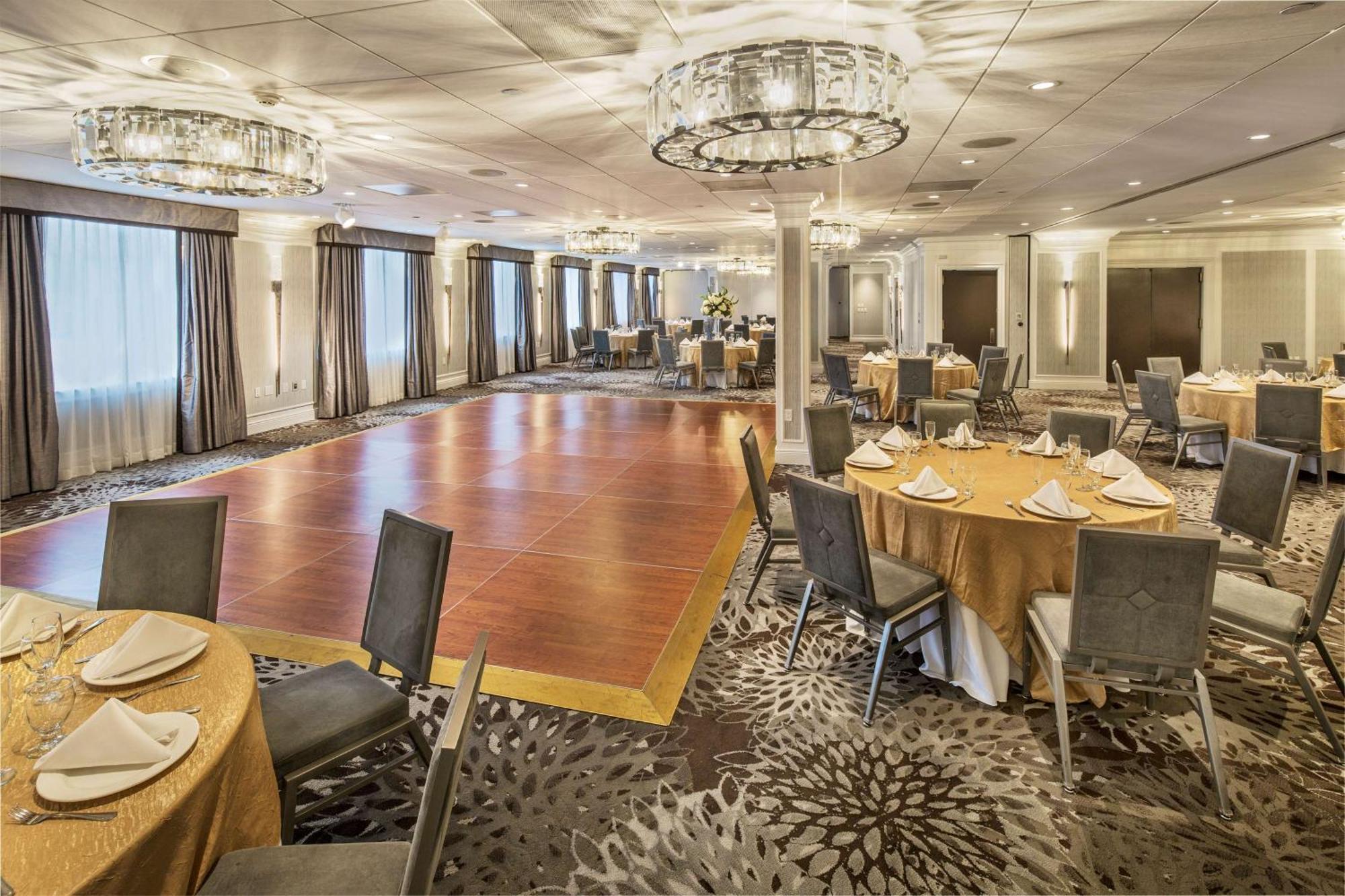 Hotel Doubletree By Hilton Nanuet Extérieur photo